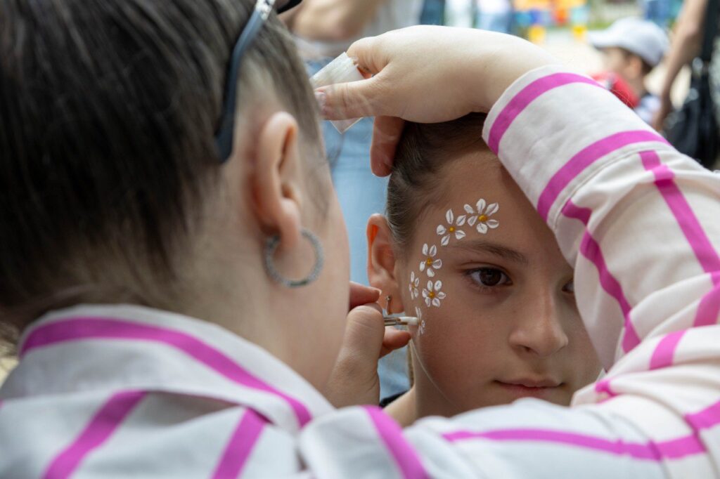 Ziua Copilului celebrată în centrul orașului împreună cu echipa CRAT photo 2025 06 07 14 33 12
