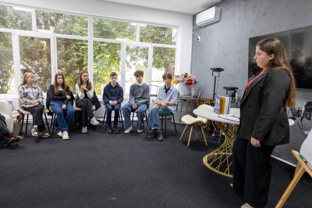 photo 2025 10 08 14 40 23