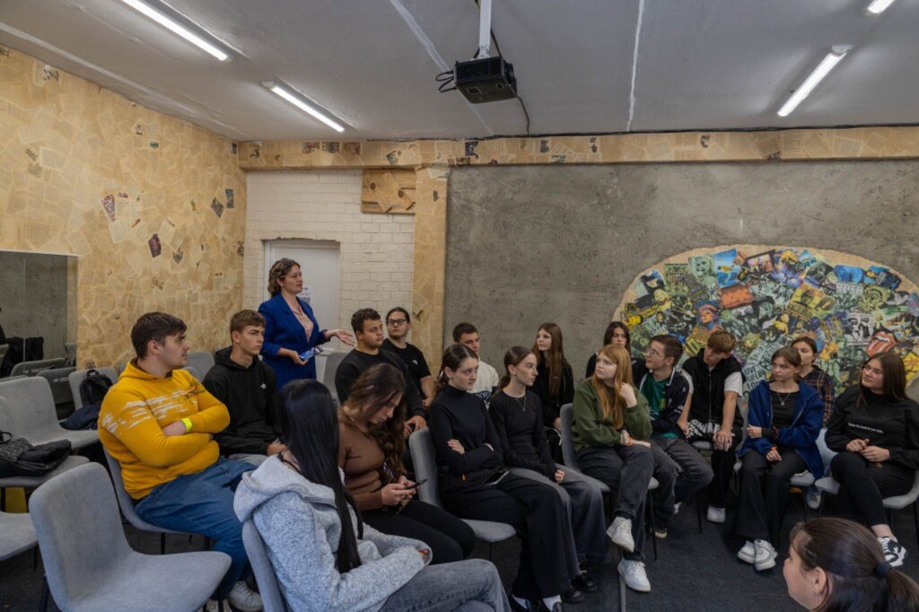 photo 2025 10 08 14 40 27