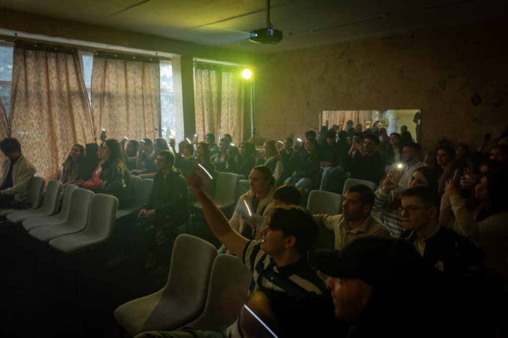 CRAT și tradiția lunară de #AntiConcerte continuă photo 2026 04 08 16 47 20